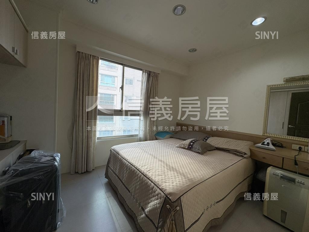 亞昕水花園４房雙車位房屋室內格局與周邊環境