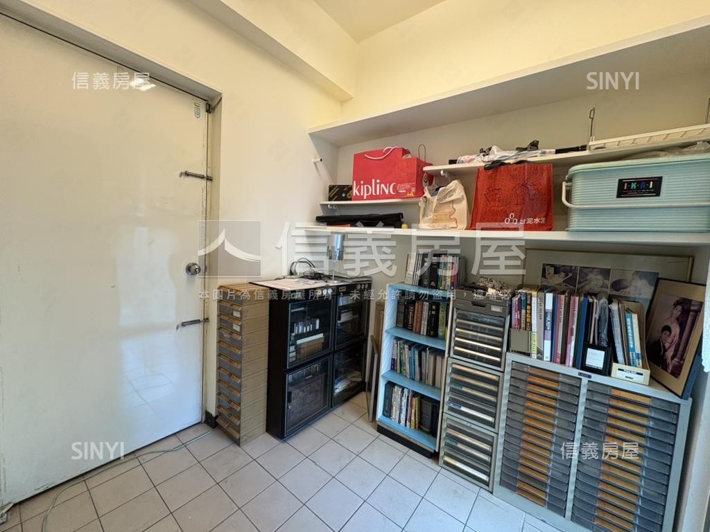 亞昕水花園４房雙車位房屋室內格局與周邊環境