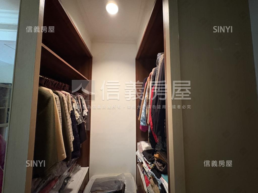 亞昕水花園４房雙車位房屋室內格局與周邊環境