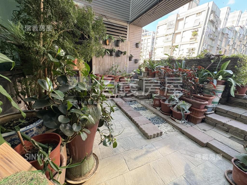 亞昕水花園４房雙車位房屋室內格局與周邊環境