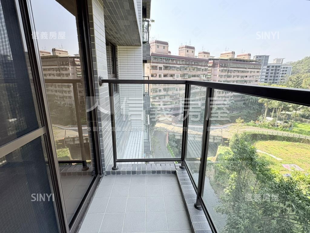 櫻花學樹景寧靜三房房屋室內格局與周邊環境