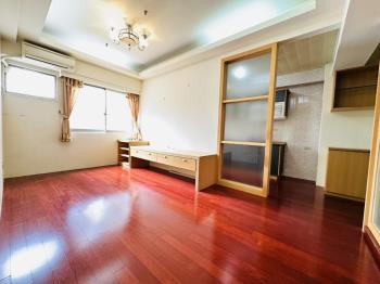 皇家貴賓高樓２房有車位