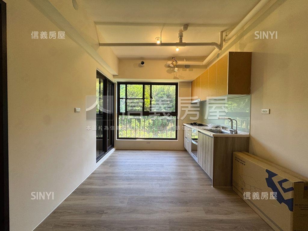 捷運宅兩房車位房屋室內格局與周邊環境