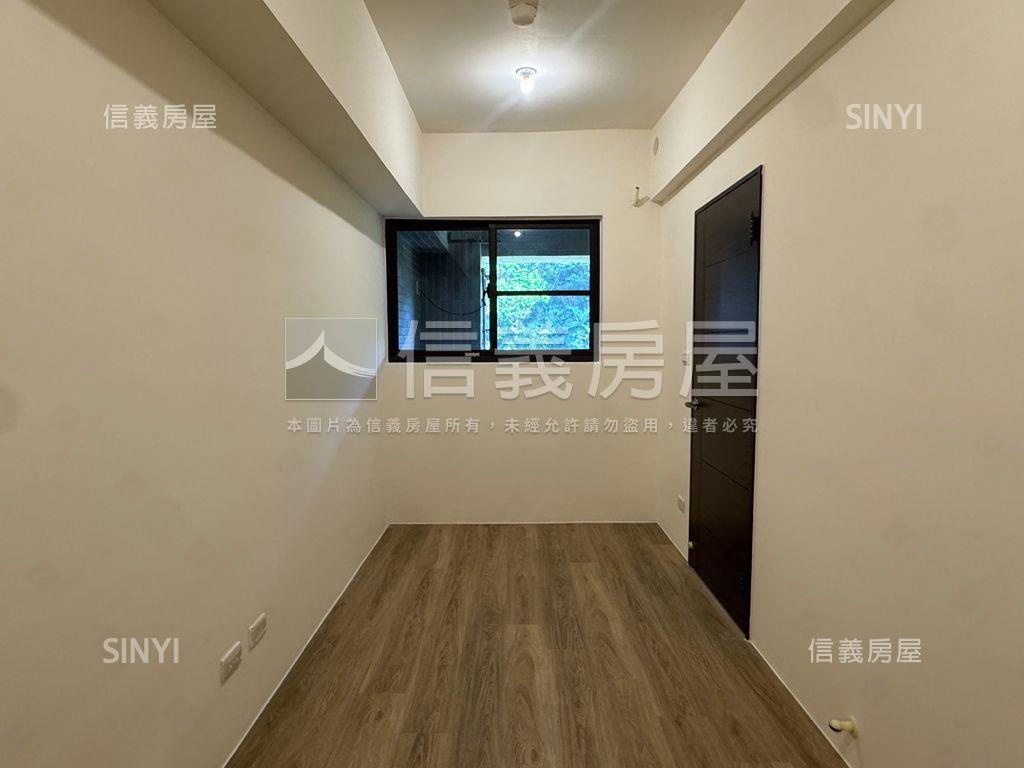 捷運宅兩房車位房屋室內格局與周邊環境