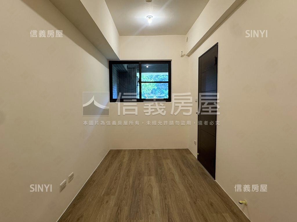 捷運宅兩房車位房屋室內格局與周邊環境