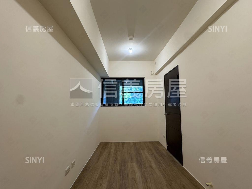 捷運宅兩房車位房屋室內格局與周邊環境