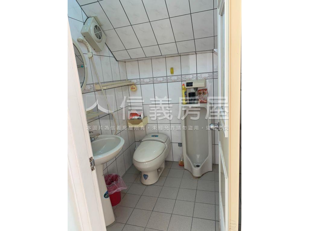 桃園龜山區公所旁面寬店辦房屋室內格局與周邊環境