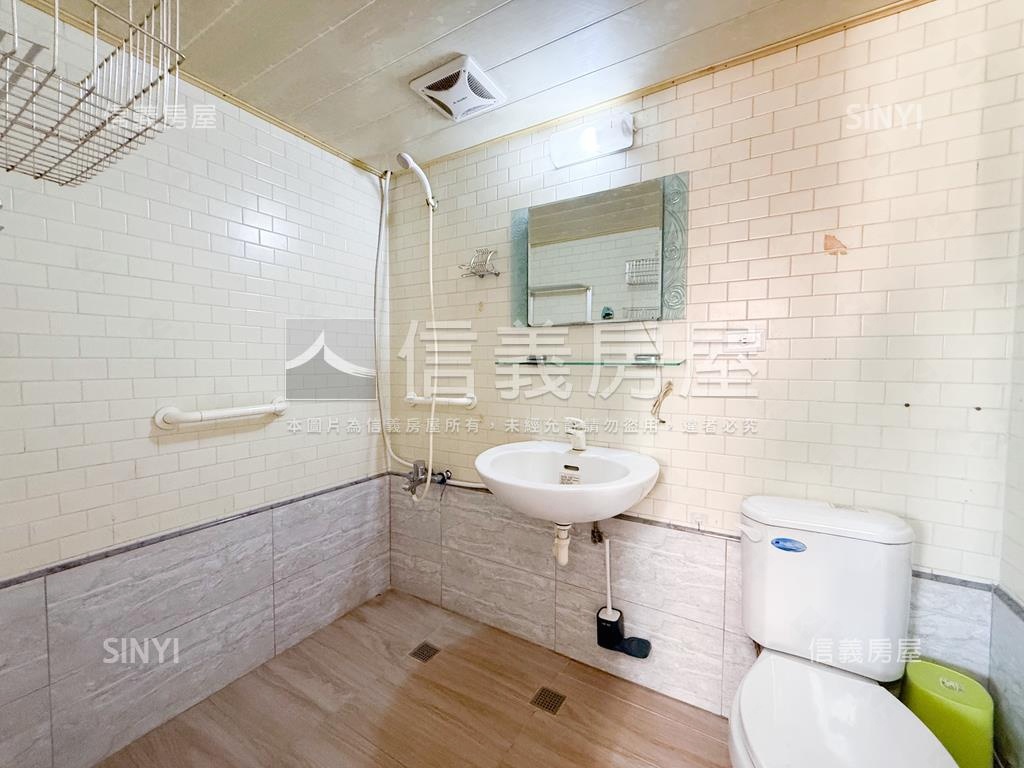 三多商圈機能美三房房屋室內格局與周邊環境