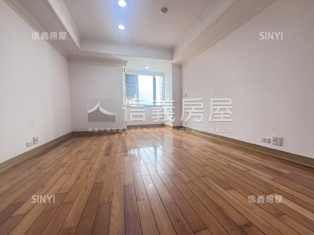 凱廈鋼骨高樓景觀四房房屋室內格局與周邊環境