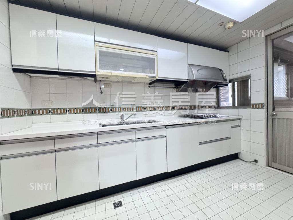 凱廈鋼骨高樓景觀四房房屋室內格局與周邊環境