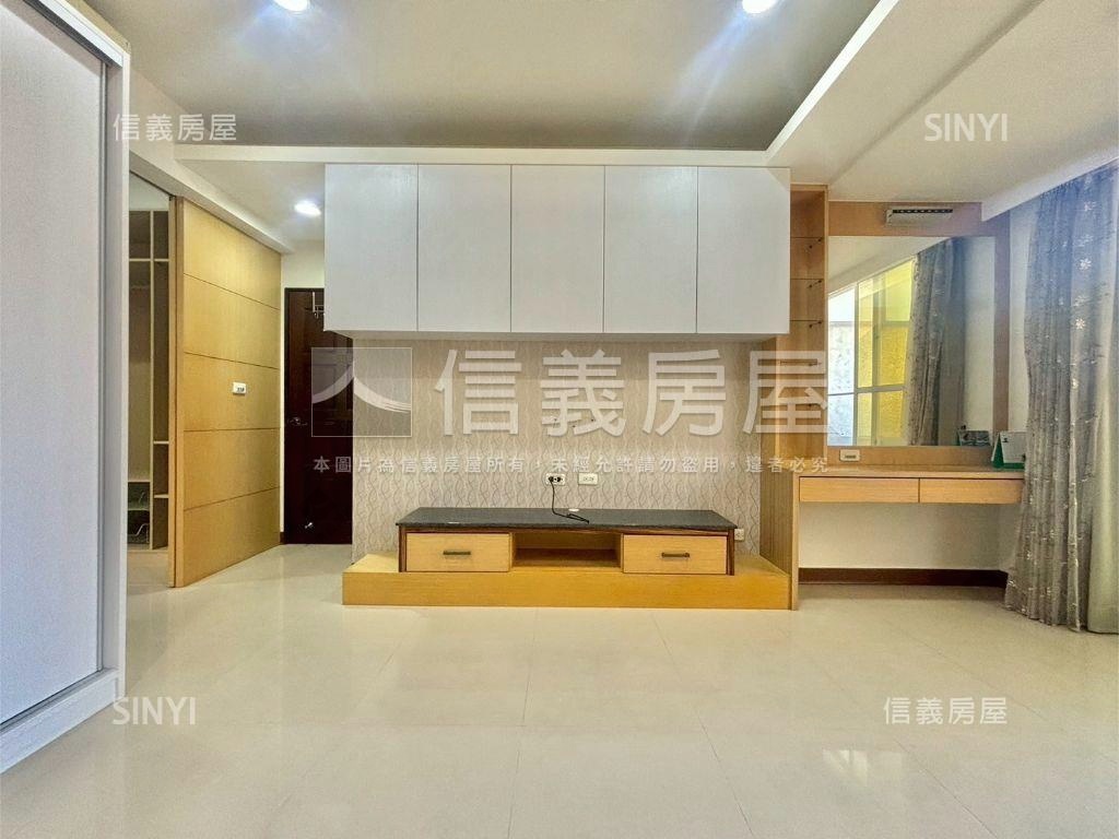極美三房平車樓中樓房屋室內格局與周邊環境