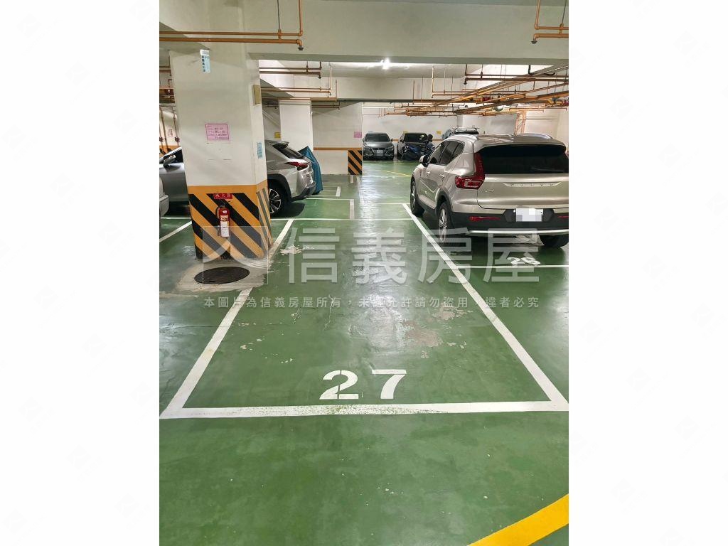 美術館三房平車樓中樓房屋室內格局與周邊環境