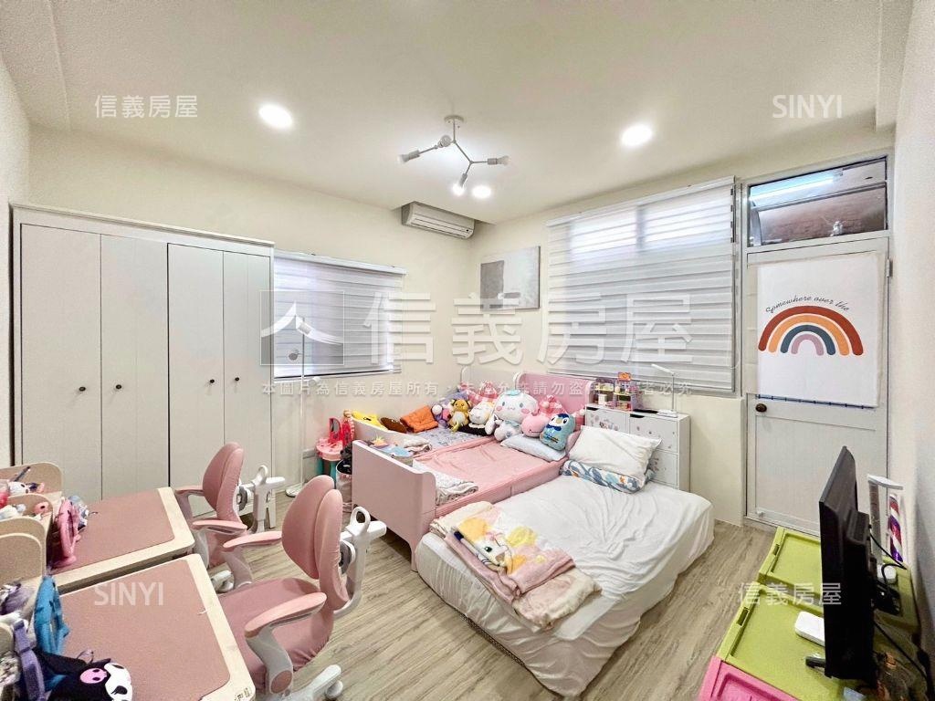 縣政臨路美裝潢大透天房屋室內格局與周邊環境