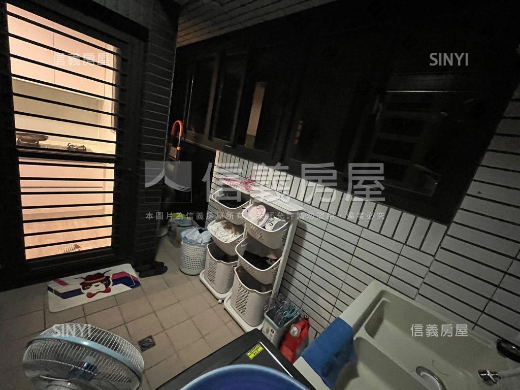 Ｊ王子高樓大兩房附雙平車房屋室內格局與周邊環境