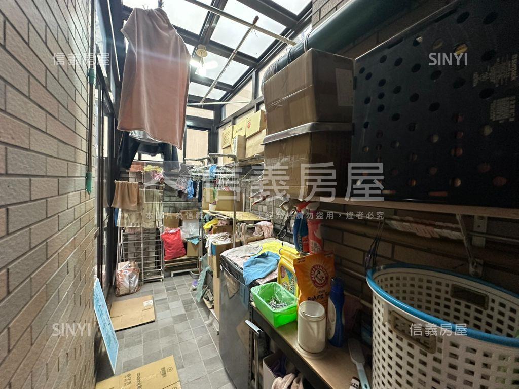 自由大道一樓雙車房屋室內格局與周邊環境