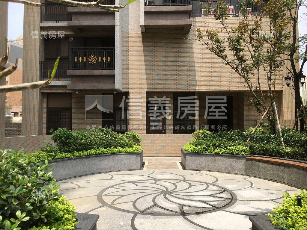 自由大道一樓雙車房屋室內格局與周邊環境