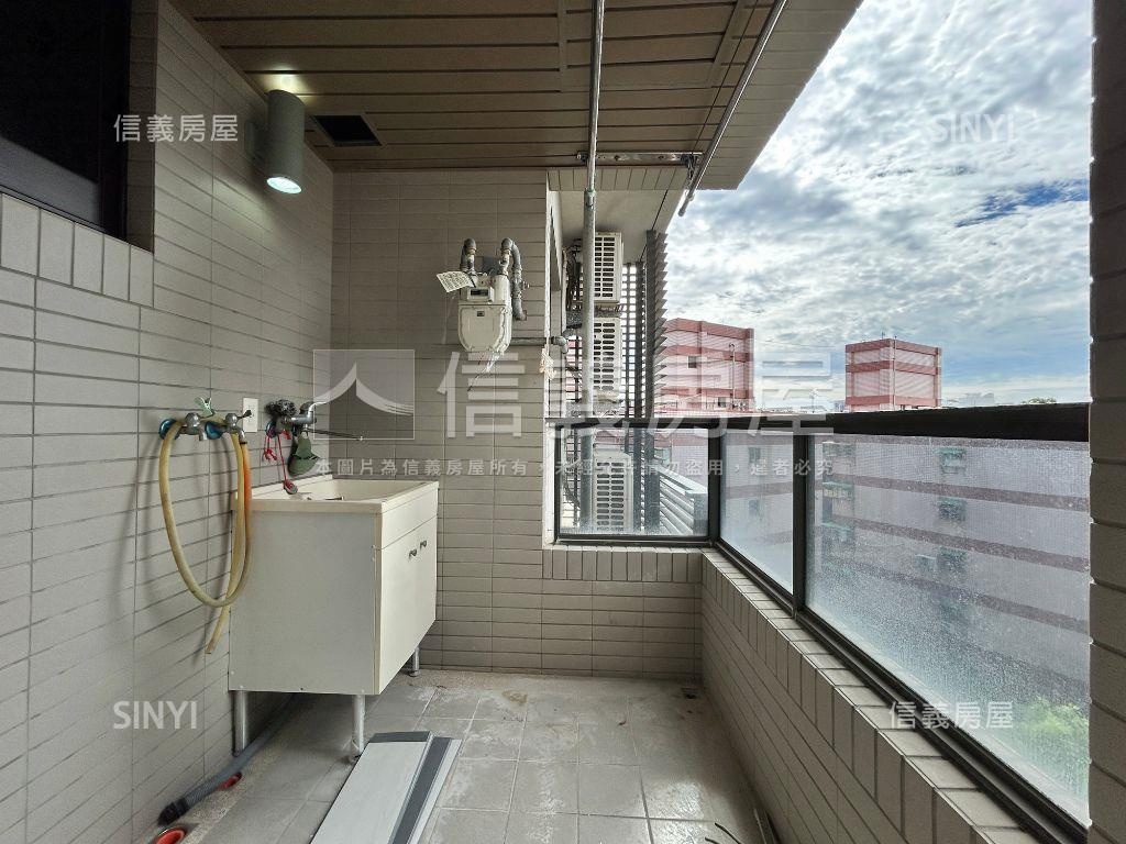 聚合發權美三房平車房屋室內格局與周邊環境