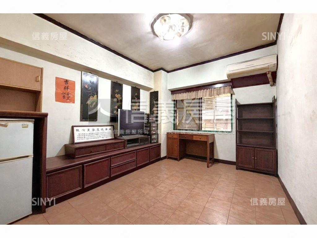 捷運高樓景觀紫羅蘭房屋室內格局與周邊環境