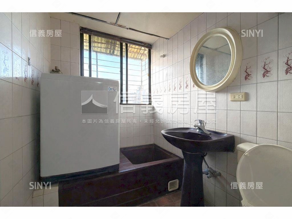 捷運高樓景觀紫羅蘭房屋室內格局與周邊環境