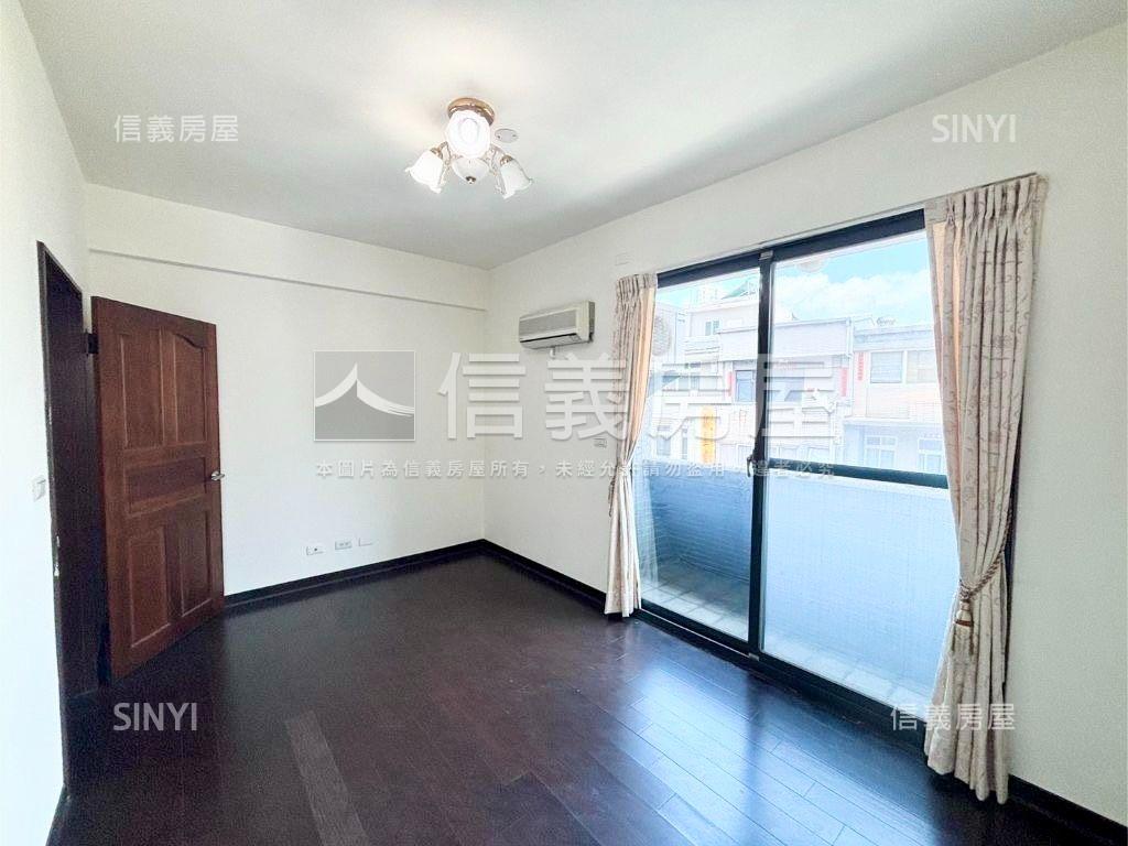 八期臨路邊間美別墅房屋室內格局與周邊環境