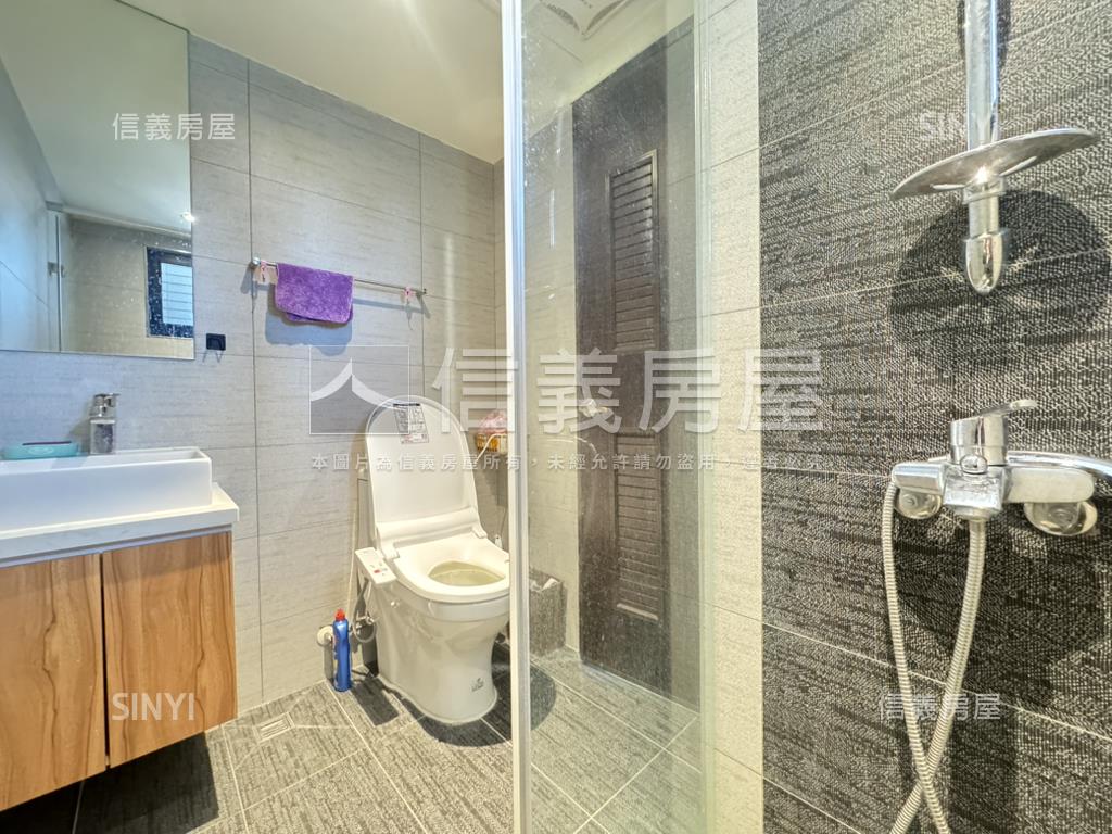 漢神棧高樓景觀２房車位讚房屋室內格局與周邊環境