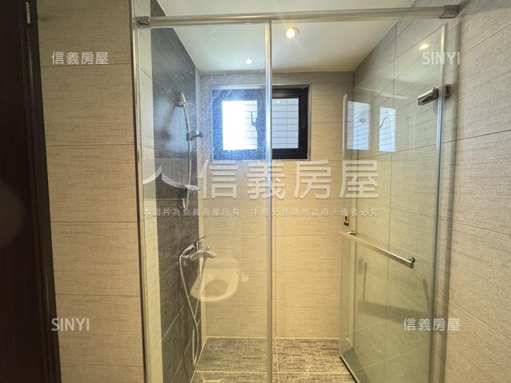 漢神棧高樓景觀２房車位讚房屋室內格局與周邊環境