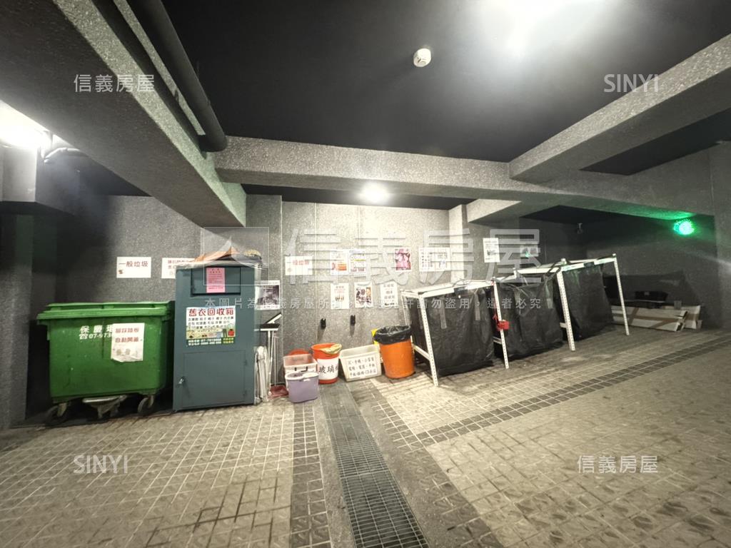 漢神棧高樓景觀２房車位讚房屋室內格局與周邊環境