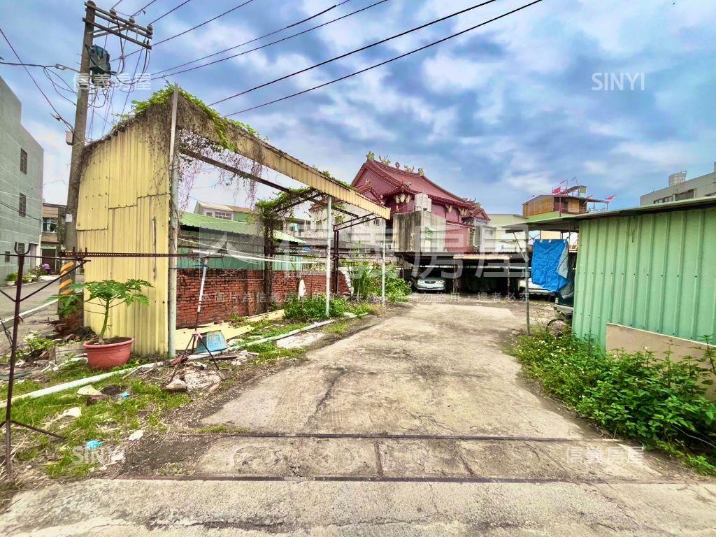 茄萣崎漏一街角窗土地房屋室內格局與周邊環境