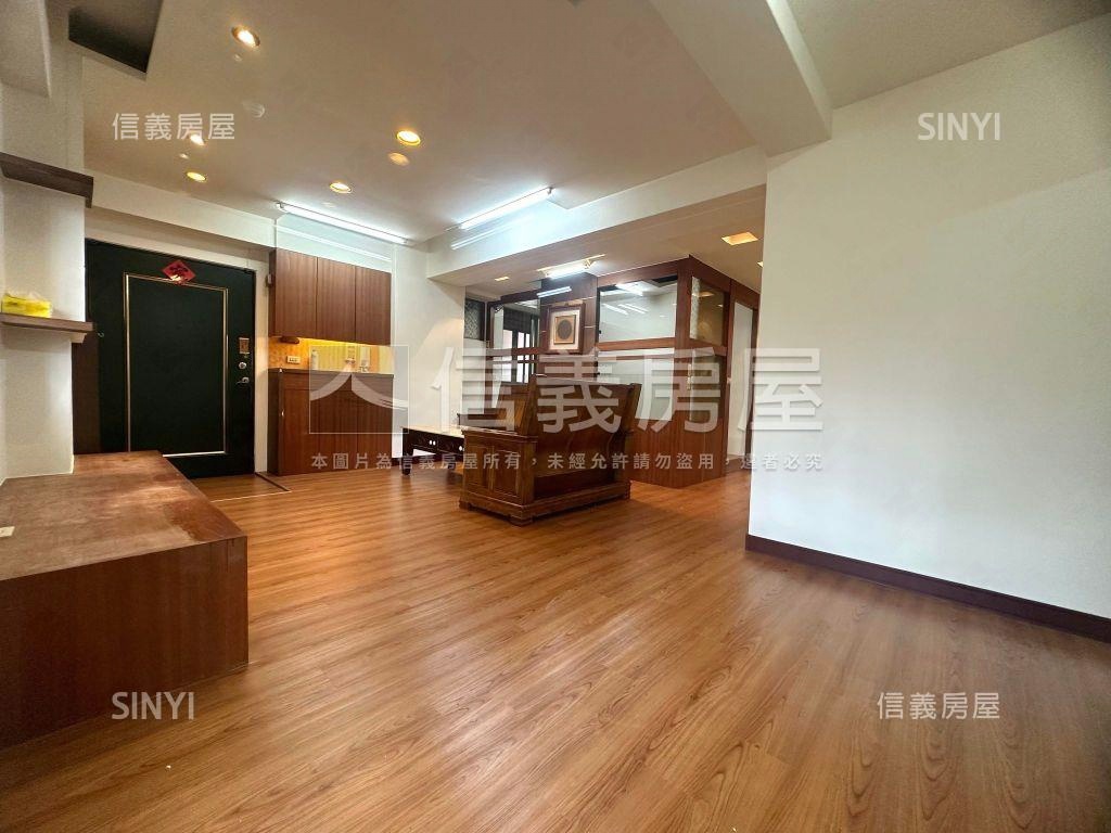 五期東興路稀有四房房屋室內格局與周邊環境