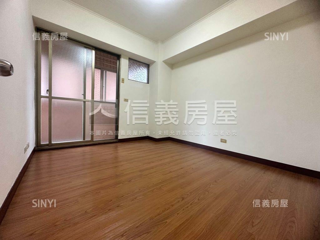 五期東興路稀有四房房屋室內格局與周邊環境