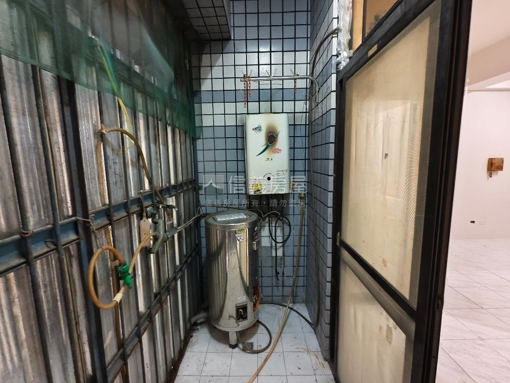 捷運柯林頓房屋室內格局與周邊環境
