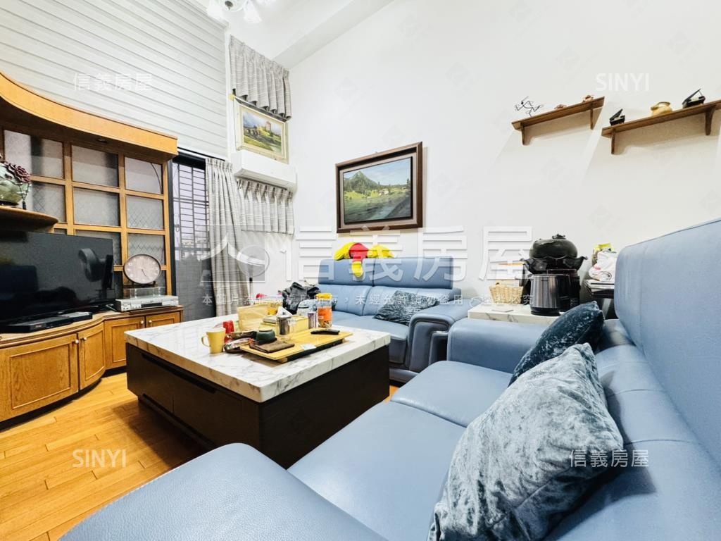 台南傳奇附平面車位房屋室內格局與周邊環境