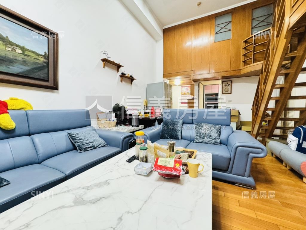 台南傳奇附平面車位房屋室內格局與周邊環境