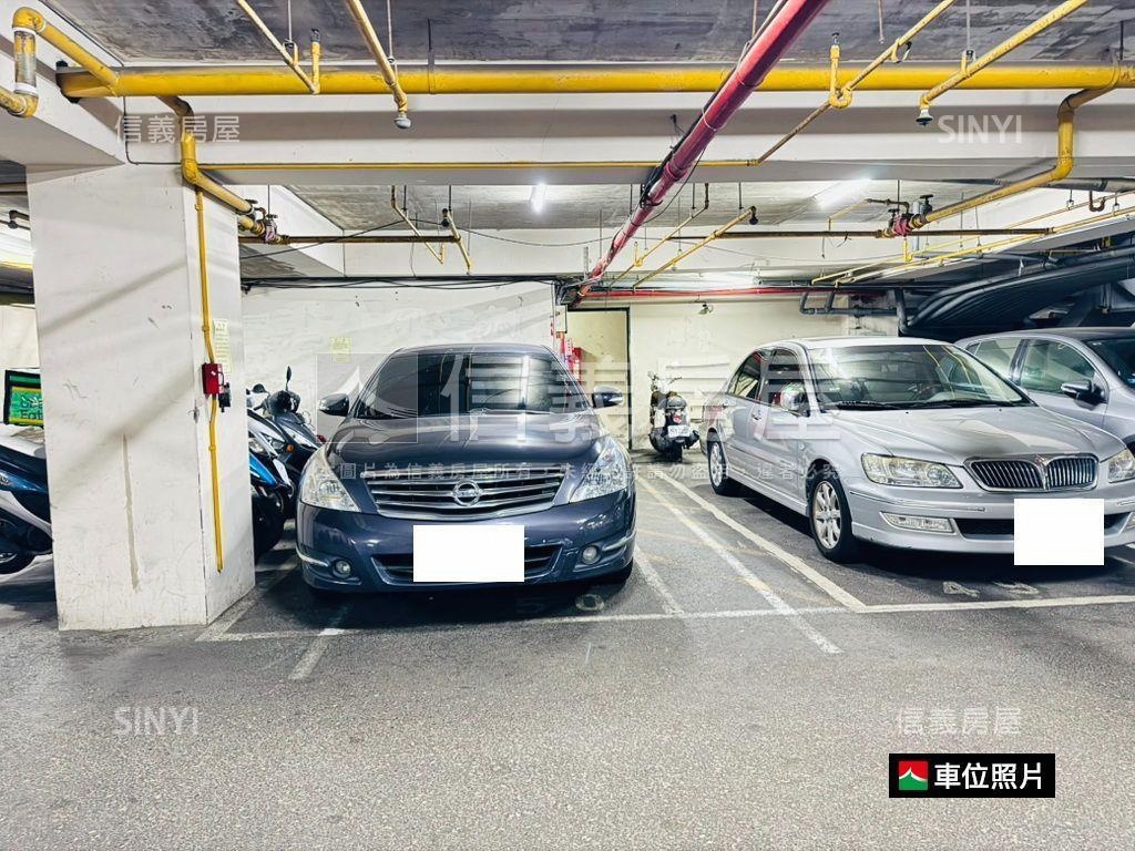 台南傳奇附平面車位房屋室內格局與周邊環境