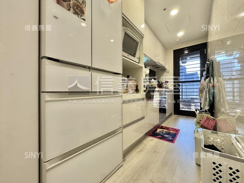 金城匯三房車位●本心房屋室內格局與周邊環境