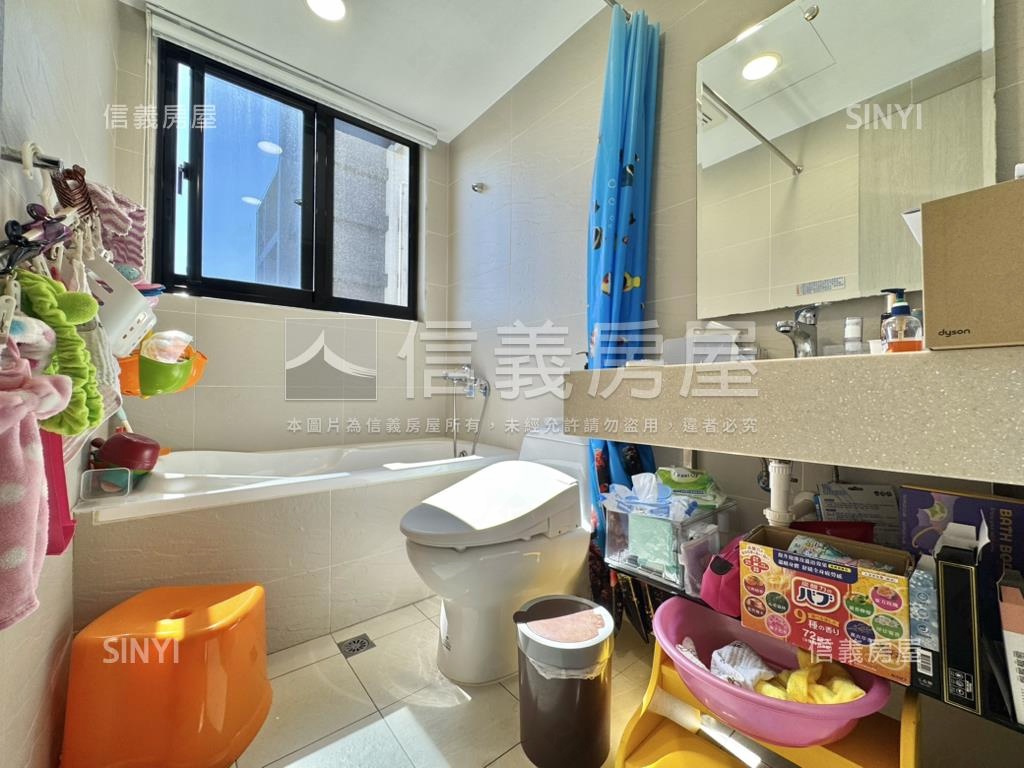 金城匯三房車位●本心房屋室內格局與周邊環境