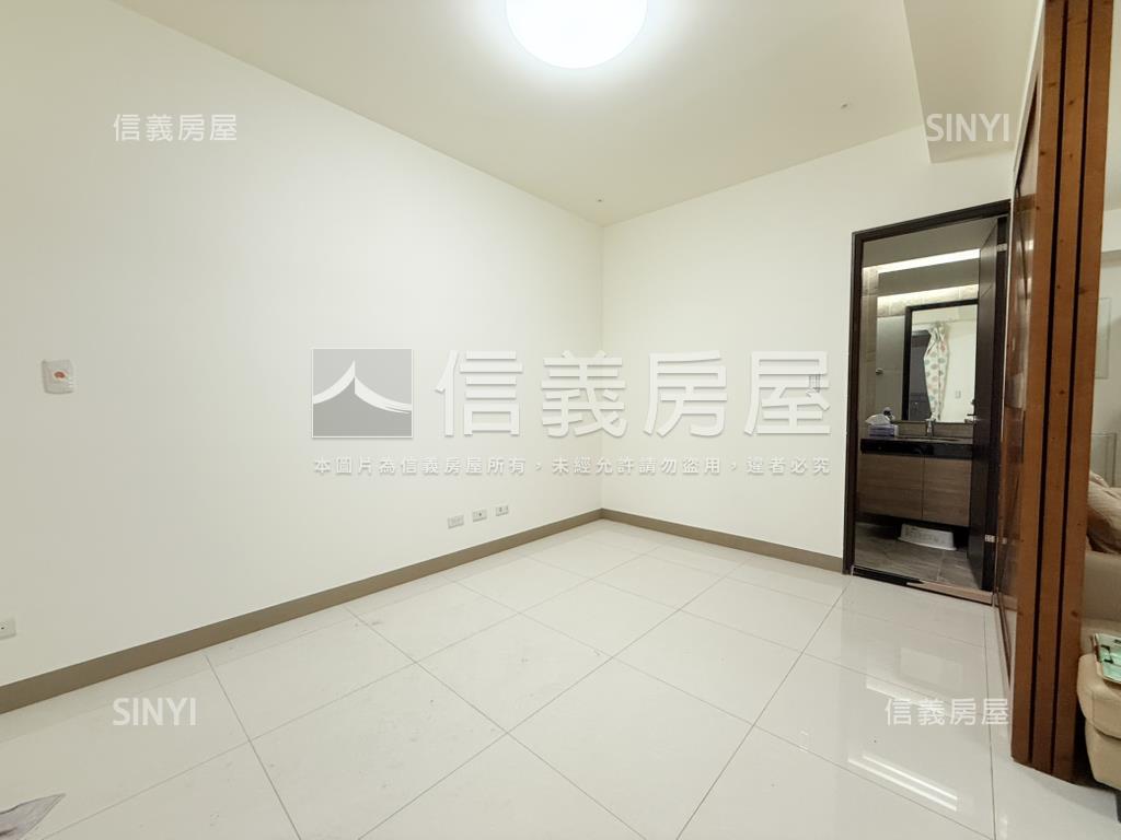 銳揚新天第海景兩房兩衛房屋室內格局與周邊環境