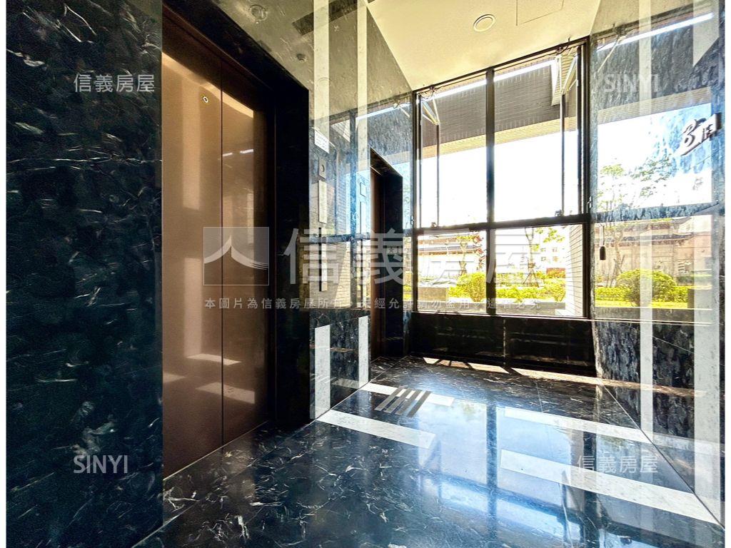 銳揚新天第海景兩房兩衛房屋室內格局與周邊環境