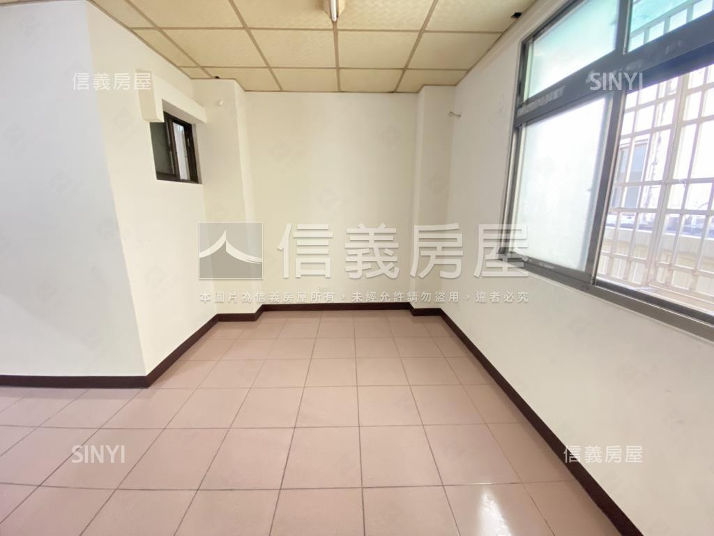 樹孝商圈約二十米路透店房屋室內格局與周邊環境