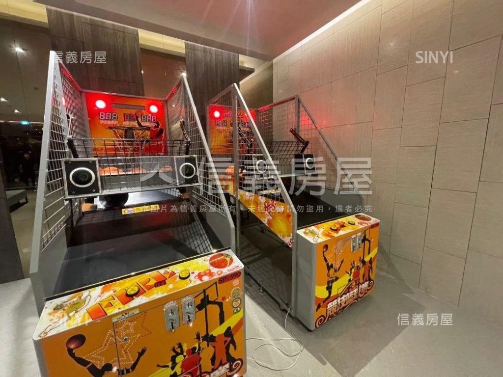 捷運旁海景兩房兩衛有車位房屋室內格局與周邊環境