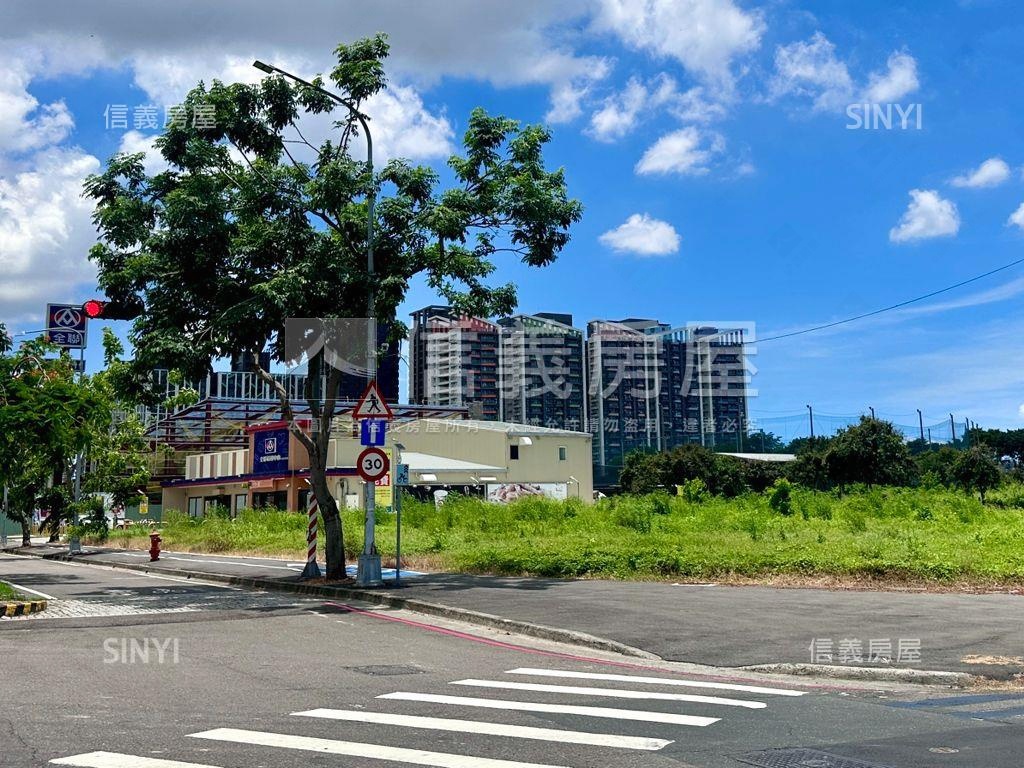 捷運旁海景兩房兩衛有車位房屋室內格局與周邊環境