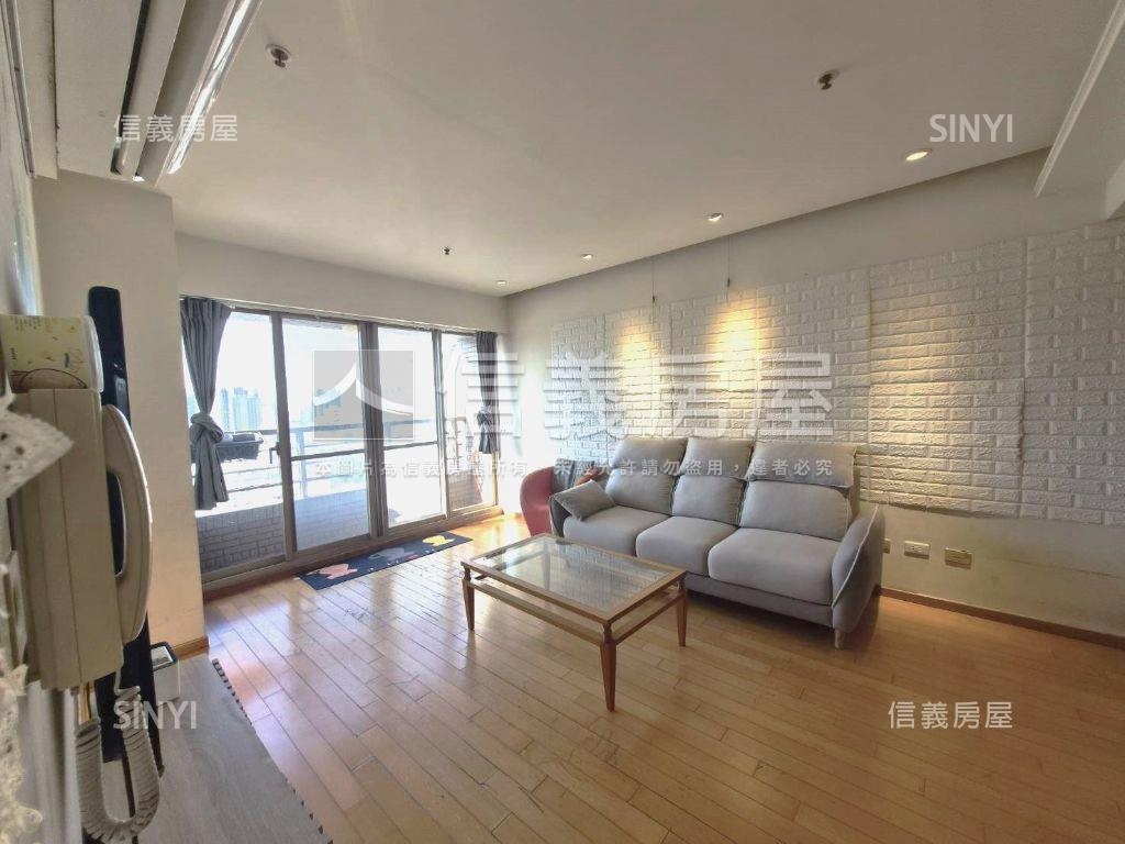 惠宇晶華高樓視野戶就這間房屋室內格局與周邊環境