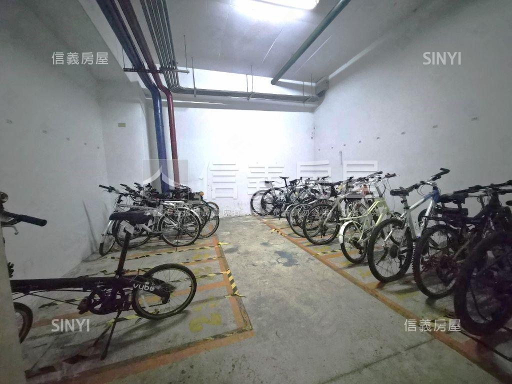 惠宇晶華高樓視野戶就這間房屋室內格局與周邊環境