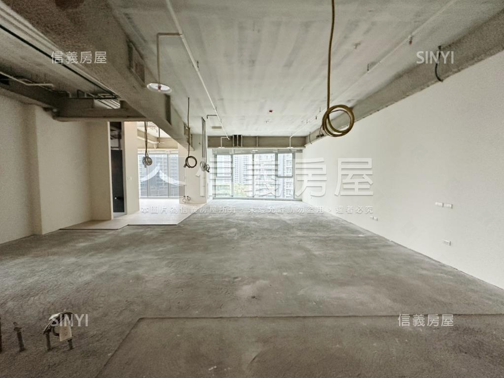 七期市政核心寶輝客變豪邸房屋室內格局與周邊環境