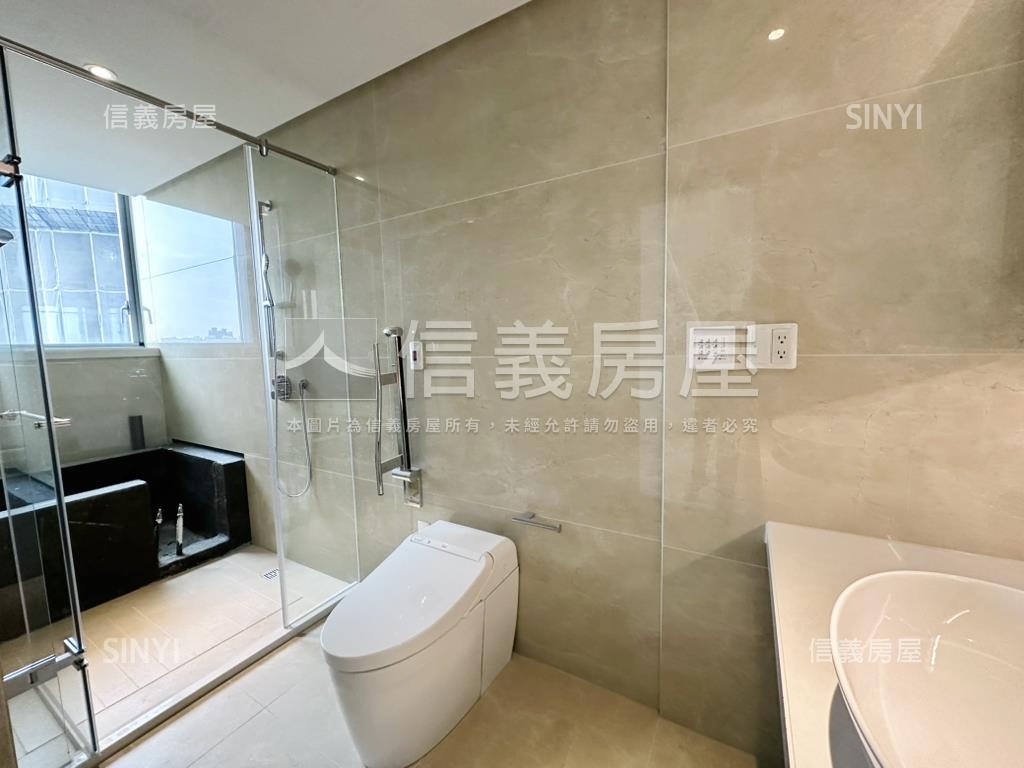 七期市政核心寶輝客變豪邸房屋室內格局與周邊環境