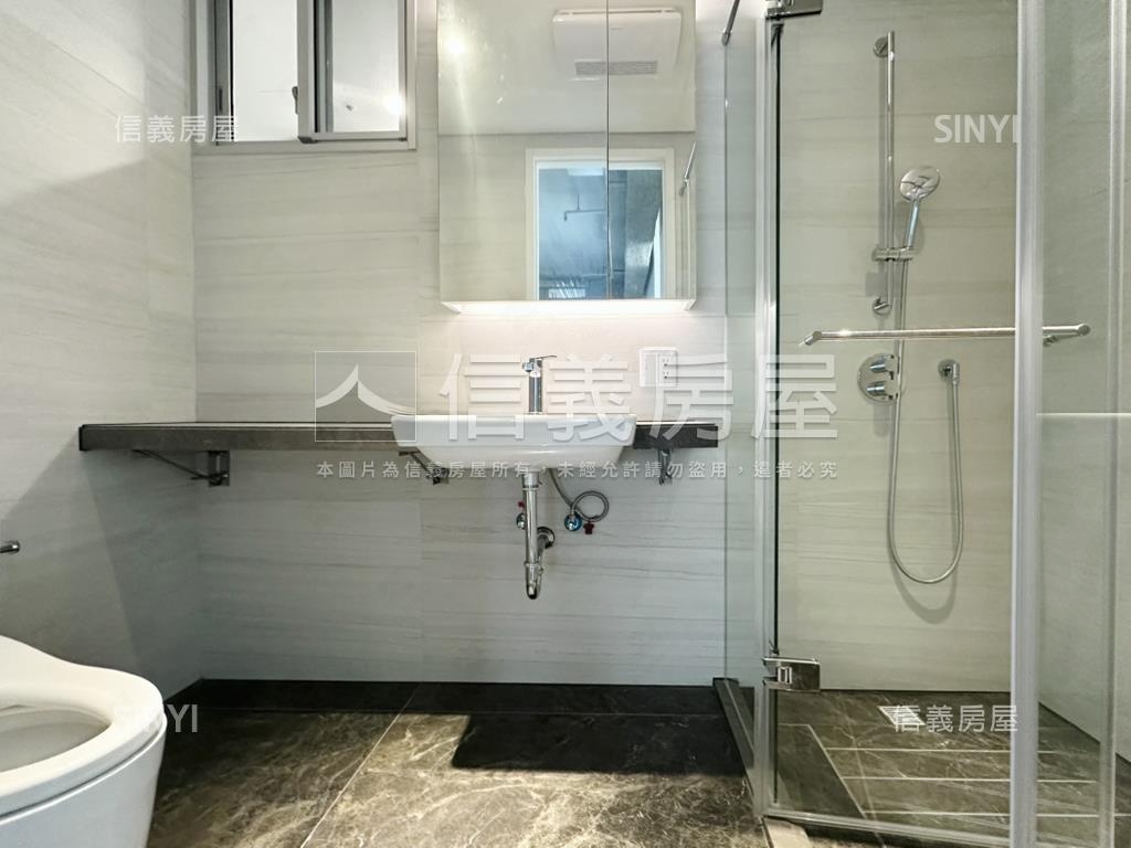 七期市政核心寶輝客變豪邸房屋室內格局與周邊環境