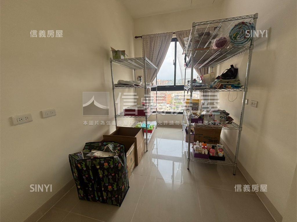 煙波Ａ１三房車位房屋室內格局與周邊環境