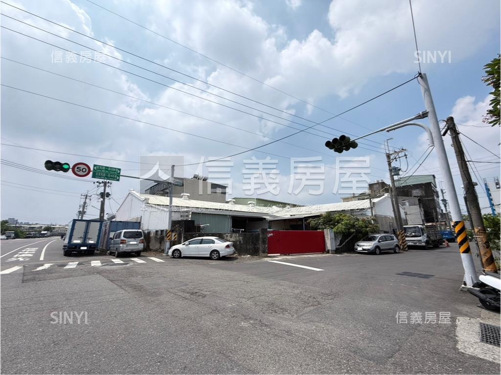 安和商圈約２８５坪三角地房屋室內格局與周邊環境