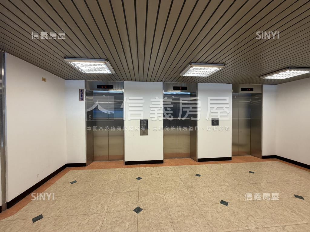 南京捷運帷幕純辦房屋室內格局與周邊環境