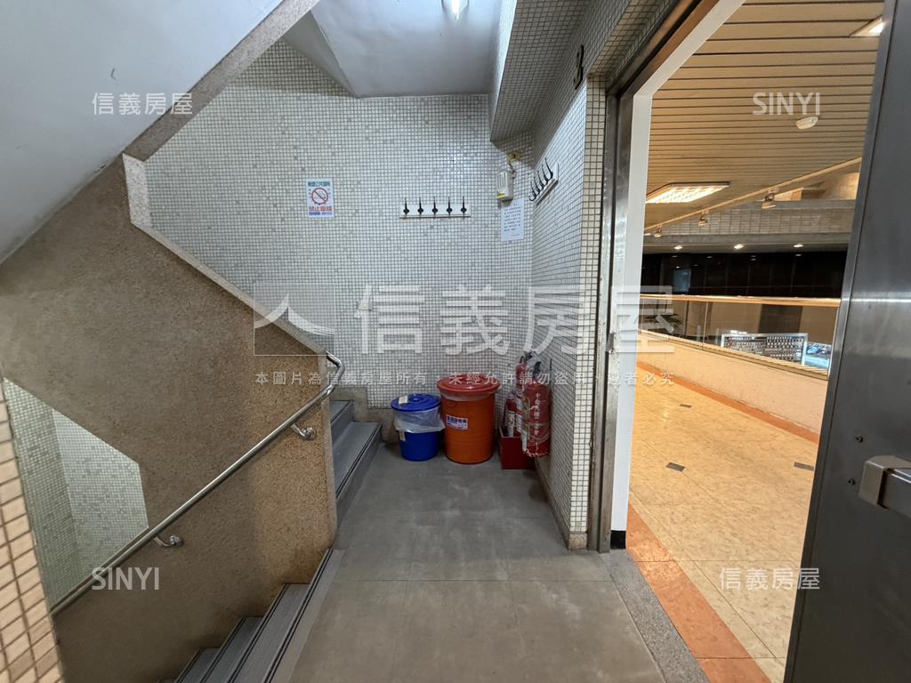 南京捷運帷幕純辦房屋室內格局與周邊環境